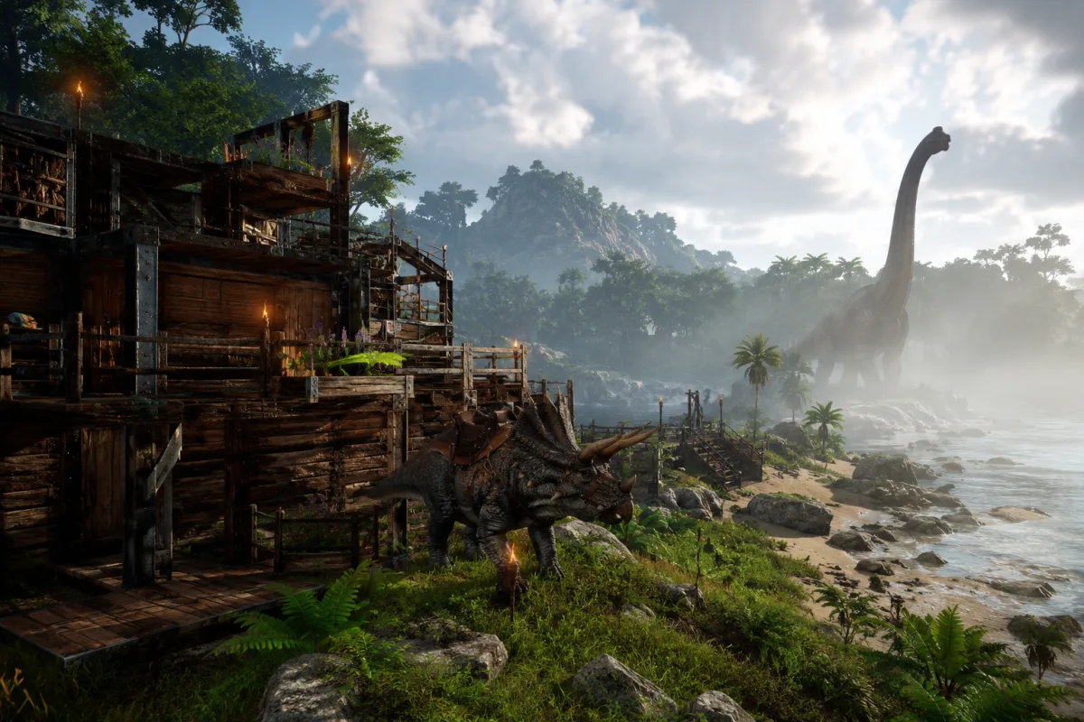 ARK: Survival Ascended Server – Spielerbasis an der Dschungelküste mit gezähmtem Triceratops und Brachiosaurus im Nebel